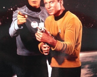 Star trek Poster 16 x 20 Kirk Spock Shatner Nemoy