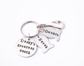 Daddy fishing gift - Hooked on Dad - Fishing buddy - Dad gift with kids names - Fishing Keychain- New dad - Gift for dad - Father Day gift