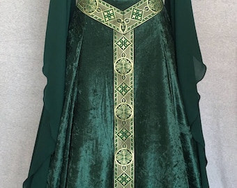 Custom, Hand Made to Order. 'Daniella' Medieval Dress, Fantasy Dress, Renaissance Dress, Wedding Dress
