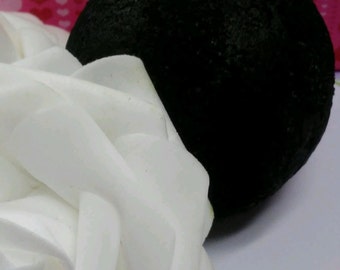 Black Bath Bombs!!! Turns water midnight black!