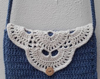 Crochet handbag blue white