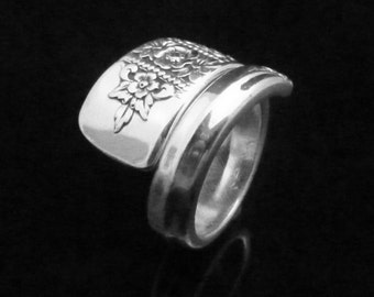 Floral Wrapped Spoon Ring, Dawn 1949