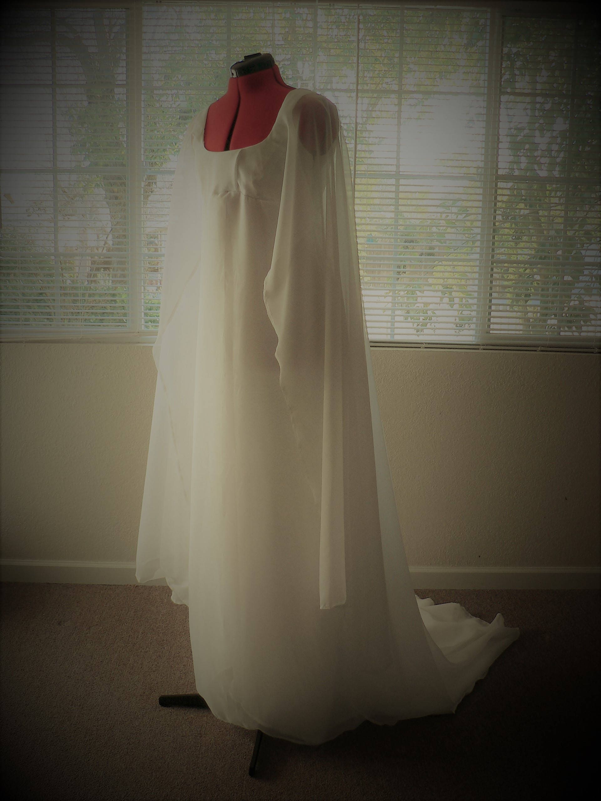 princess-leia-ceremonial-gown-star-wars-inspired-wedding