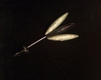 Vintage Art Deco Celluloid Pin