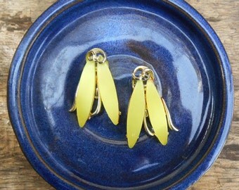 Vintage Clip On Earrings / Yellow Green Clip Ons / Moths / Mod Moth Earrings