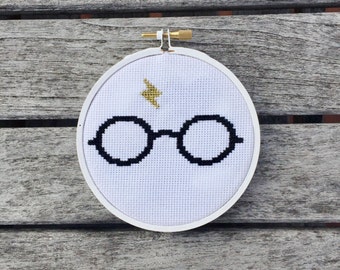 Harry Potter Cross Stitch Pattern: Modern Cross Stitch, Easy Beginner Pattern, Harry Potter Glasses and Scar PDF Instant Download