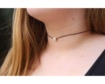 PEARL CHOKER NECKLACE: Single Pearl Choker, Black Pearl Choker, Brown Pearl Choker, Dainty Pearl Choker, Simple Pearl Choker, Chokers