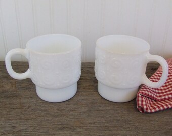 White Milk Glass Mugs, Vintage, Set of 2 Mugs, Coffee Mugs