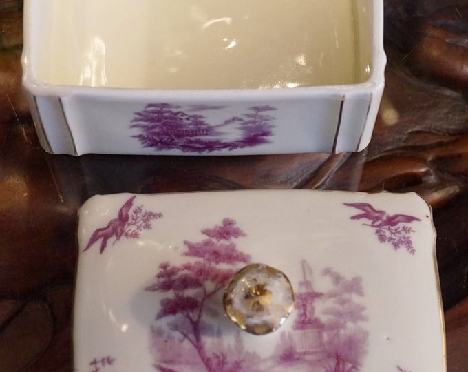 Victoria Porcelain Tidbit Box