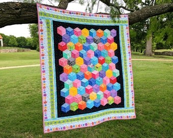 Baby Quilt - Tumbling Block Quilt - Patchwork Quilt