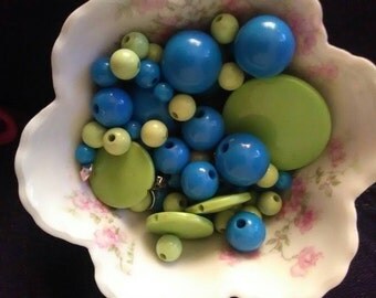 Green and blue beads carribean mix