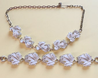 Vintage Sarah Coventry Demi Parure, Sarah Coventry Jewelry Set, Coventry Necklace and Bracelet Set, White Enameled Leaves, 1960's Sarah Cov