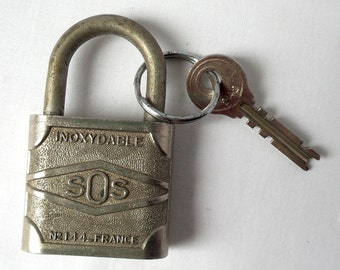 Padlock former SOS 144 with its original key / lock / lock / lock / padlock collection / old padlock / popular /
