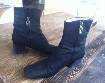 Gucci ankle boots, black canvas, rare 90s boots