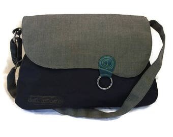 Messenger bag,shoulder bag,cross-body bag,diaper bag,laptop bag,traveling bag,large shoulder bag,school bag,large messenger bag