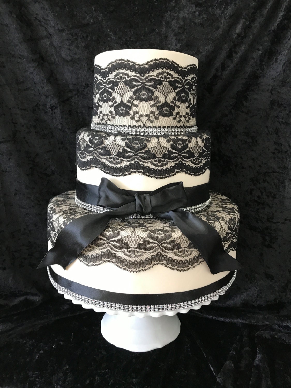 Faux/fake wedding cake