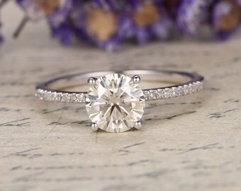 7mm Round Cut Moissanite Engagement Ring,promise ring,custom made fine jewelry,Diamond Wedding Band,prong Set,14K white Gold halo ring.