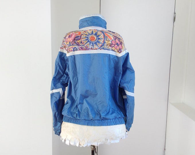 1990s Paris Sport Club Blue winder breaker jacket, vintage fashion, blue-purple spring coat with sun and flowers, size L, made in Hong Kong