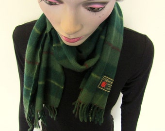Lovely green vintage lambswool scarf by Edgar of Scotland