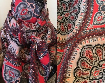 Red and Grey Paisley Wild Rag