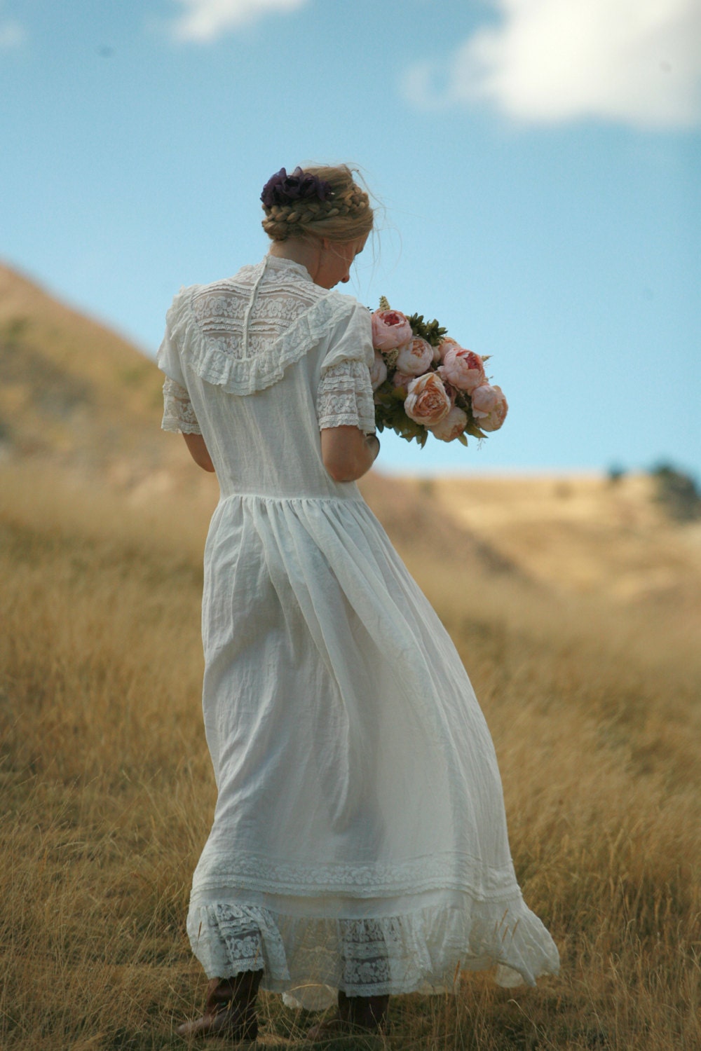 victorian neckline