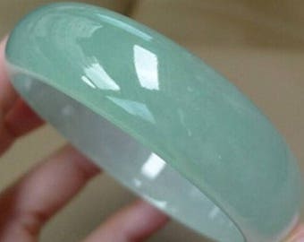 Natural Light Green Jade 18K Gold Plated Bangle Bracelet With Box Clasp - Luck Beauty