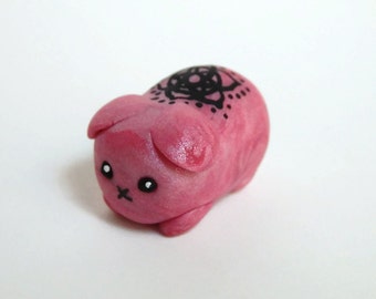 Pearly Rose Mandala Guinea Pig Mini Figure