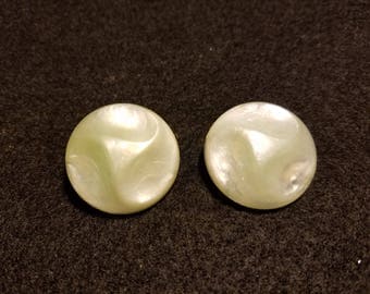 Retro White Plastic/Bakelite Clip Earrings