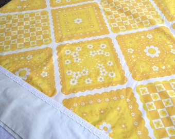 Vintage Bed Sheet - Yellow and White Calico Squares - Full Flat