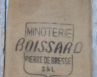 French Burlap Feed Sack in VERY GOOD CONDITION printed on 2 panels suitable for burlap curtain fabric or upholstery fabric