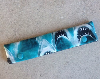 Jaws DPN knitting needle cozy