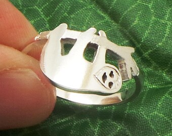 925 Sterling Silver Sloth Ring - Sloth Jewelry, Animal Jewellery, Sloth Hanging, Gift for Her, Birthday
