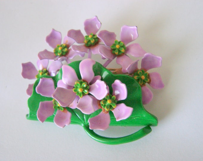 Vintage Violet Flower Cart Enamel Metal Brooch / Lavender / Green / Lilac / Floral Bouquet / Jewelry / Jewellery