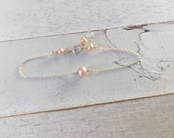pearl baby bracelet-baby shower gift-baby girl gift- toddler bracelet-baptism gift-girl gift-toddler bracelet-pearl bracelet-child bracelet