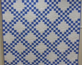 Superb! Amish, Double Irish Chain Quilt. Blue & White. Great Condition.