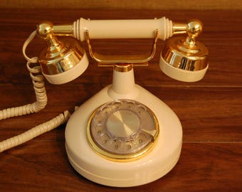Vintage French Rotary Western Electric Phone, vintage cream color, good working condition,very clean,dial working properly, great display