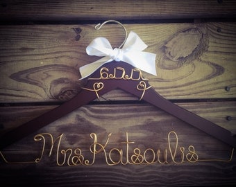 SALE Bride Hanger with Wedding date, Heart Hanger, Bridal Hanger, Bride Hanger, Name Hanger, Wedding Hanger, Personalized gold wire hanger