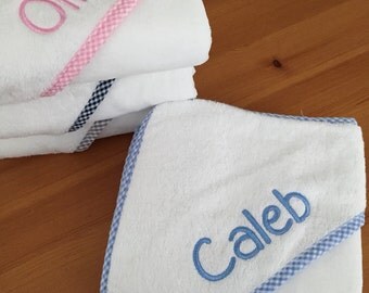 Monogrammed Hooded Towel for Babies and Toddlers, baby gift, baby shower