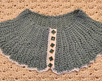 Hand-crocheted, vintage-inspired Victorian scarflette neck warmer