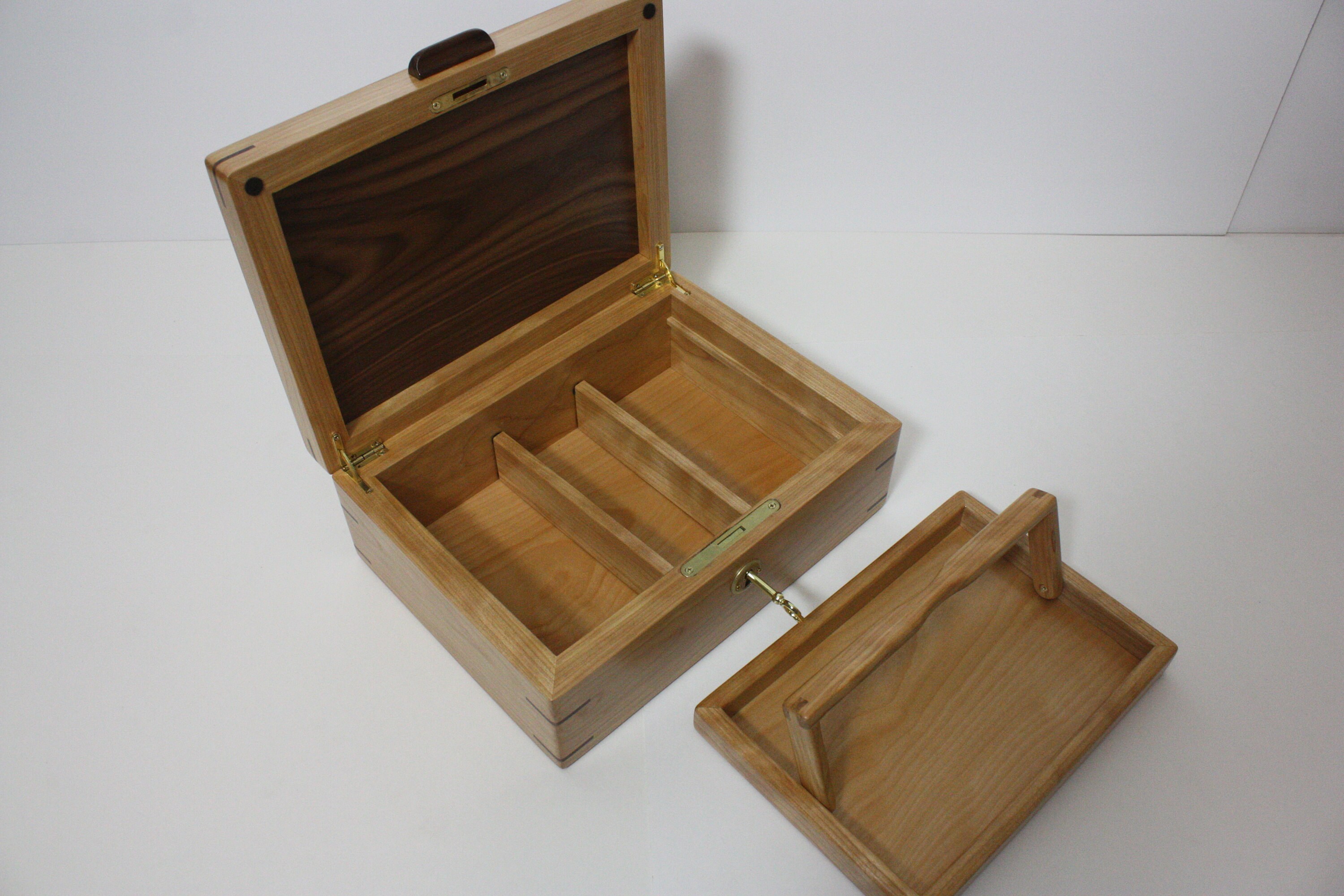 Large Locking Wood Box