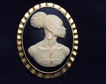 A Beautiful Cameo African American Brooch, Jewelry Supply.