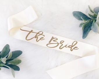 Bride sash. Bride to be sash. Bridal shower gift. Bachelorette gift.Bride gift Bachelorette party sash.Bachelorette sash. Party sash.