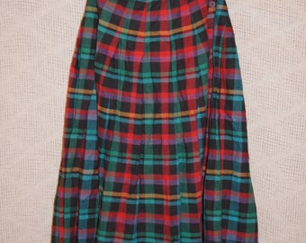 Vintage 1970’s - Full Length Plaid tartan tissage skirt - Size 8 - red and green and teal plaid with buttons on the top - long shirt
