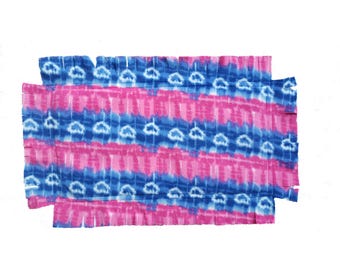 Grandma "T" Catnip Infused Padded Fleece Blanket (Tie-Dye Blue/Pink)