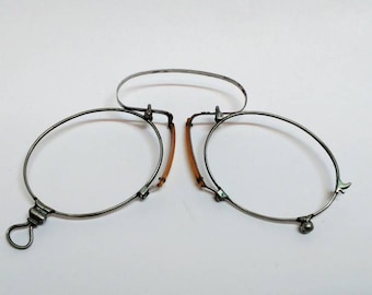 Antique pince nez spring glasses frame