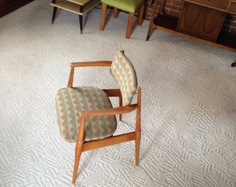 Mid century Modern Chair American of Martinsville Captain's dinning room or side chair - Very Comfortable - Excellent shape