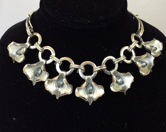 Silver Tone Lilly and Blue Rhinestone Link Necklace