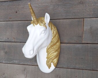 Gold Glitter Unicorn ,Unicorn Head With Gold Glitter Mane And Horn,Unicorn Head,Unicorn,Gold,Unicorn Horn,Nursery Decor,Mystical,Whimsical