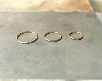 Thin small hoop earrings, Gold tragus earring hoop, Cartilage earring, 14k gold nose ring, 22g 6mm 8mm 10mm lip ring Simple gold earring 20g