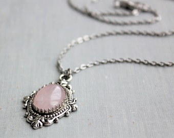 Rose Quartz Necklace. Gemstone Necklace.